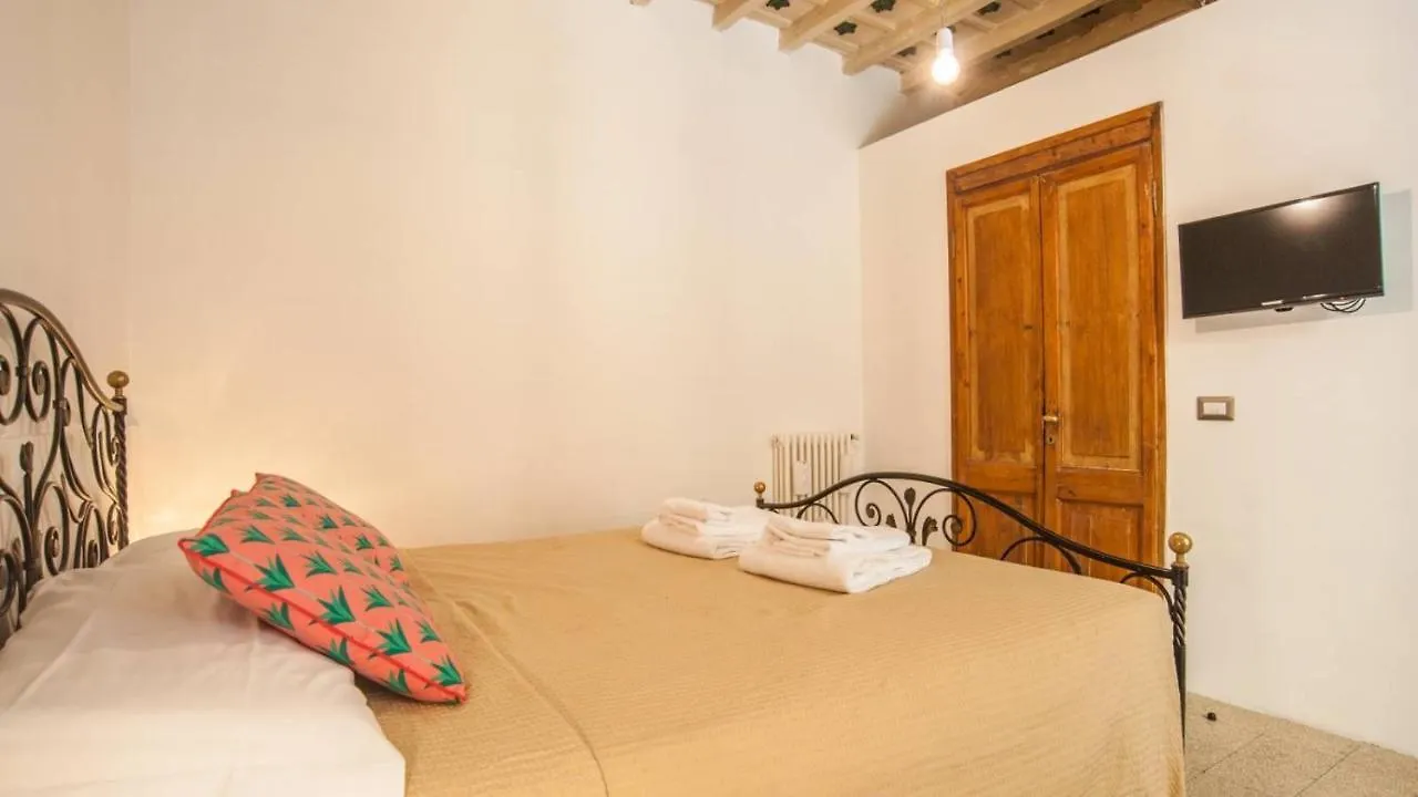 Domus Sant'Elena With Sauna Roma İtalya